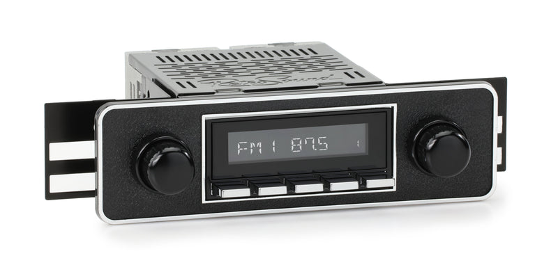 1972-74 Jaguar V12 DAB+ RetroRadio with Euro-style Plate-RetroSound