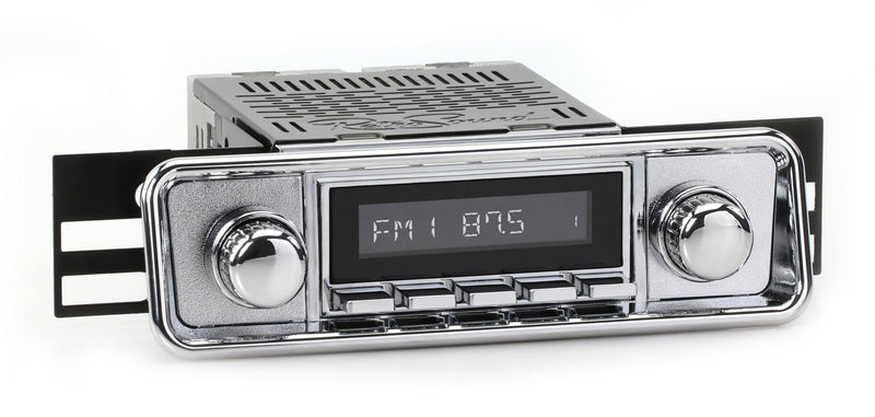 1974-79 Volkswagen Transporter DAB+ RetroRadio with Hooded Plate RetroSound